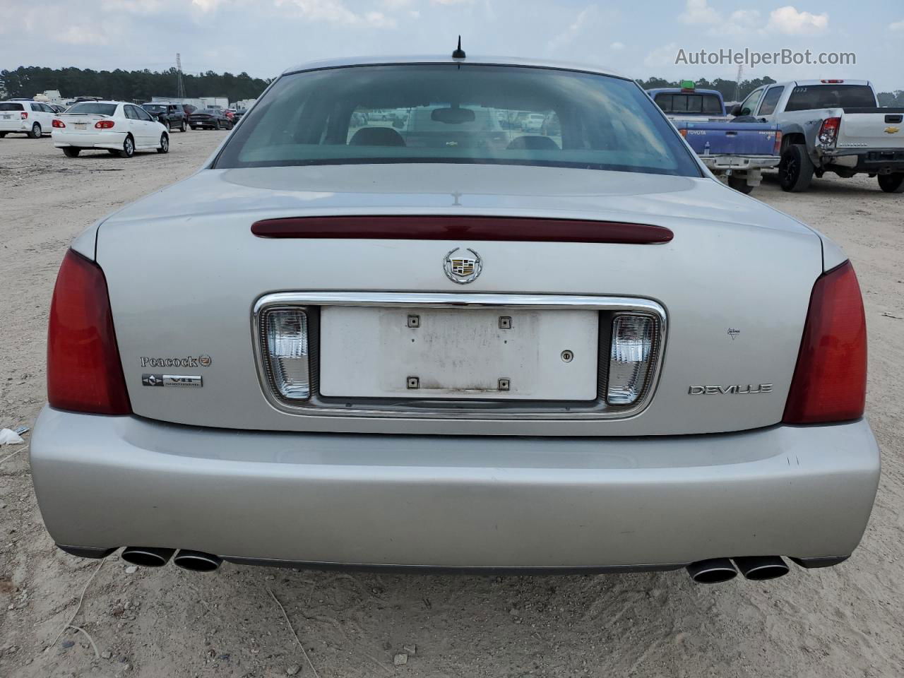 2005 Cadillac Deville  Silver vin: 1G6KD54Y15U194955