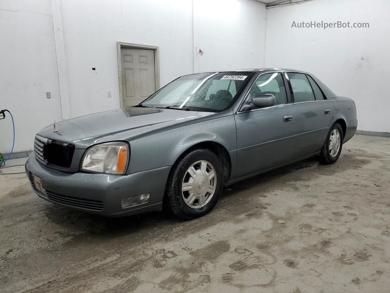 2005 Cadillac Deville  Gray vin: 1G6KD54Y15U239327