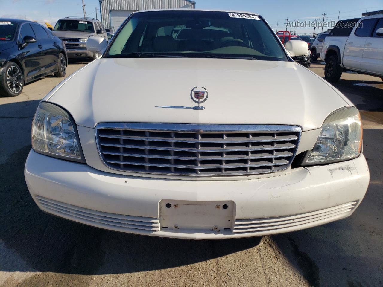 2005 Cadillac Deville  White vin: 1G6KD54Y35U144610