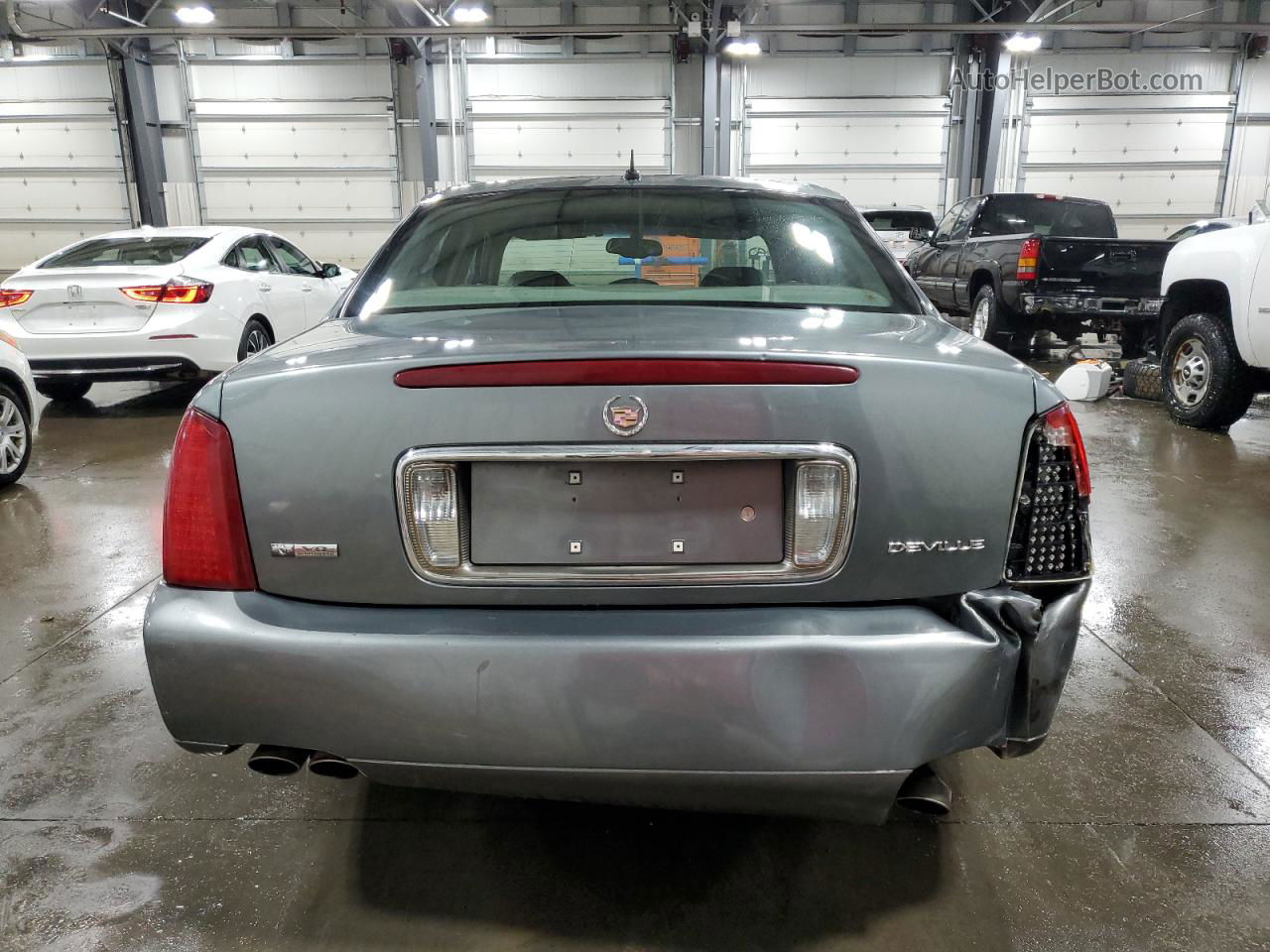 2005 Cadillac Deville  Gray vin: 1G6KD54Y35U208905