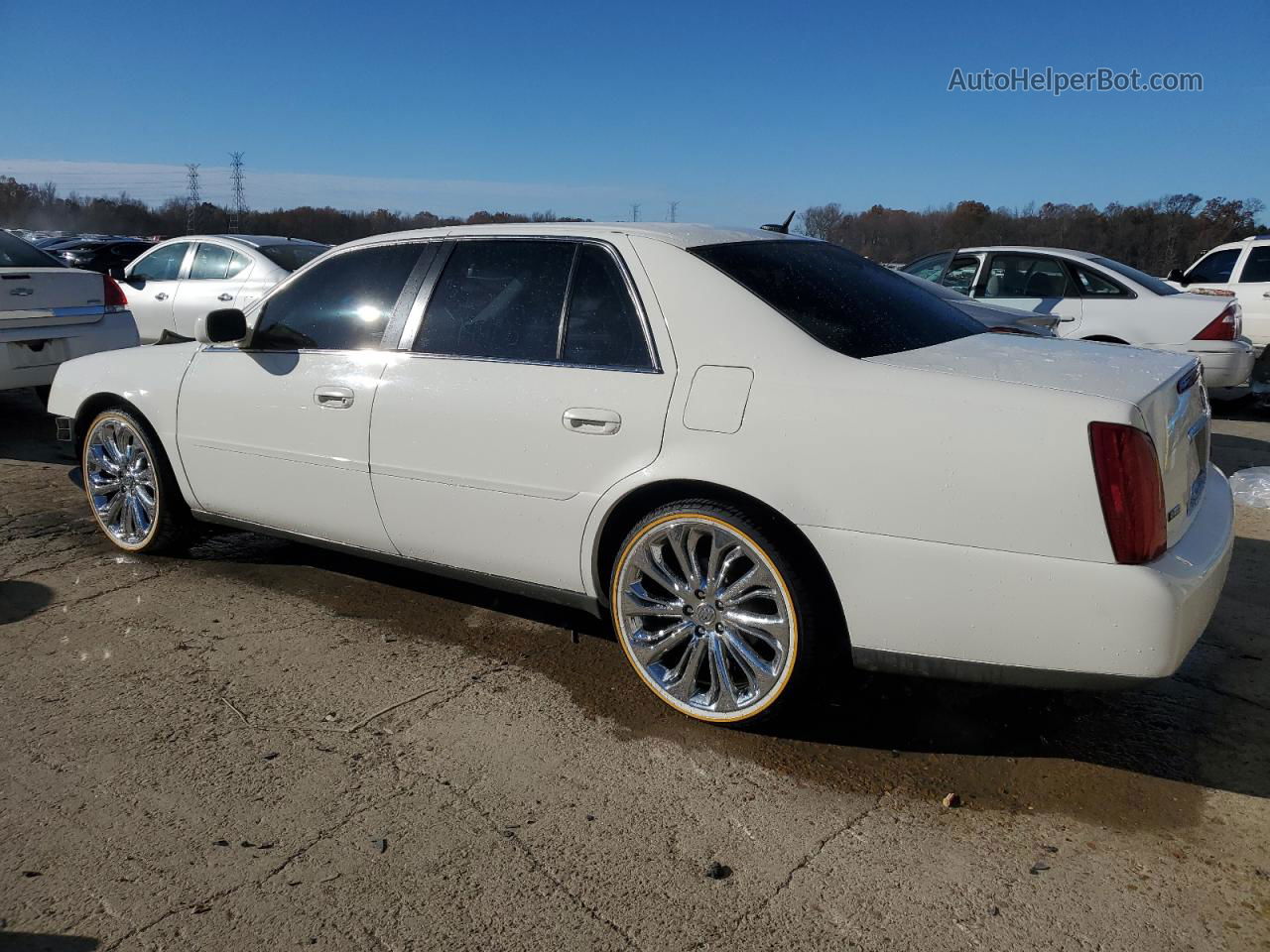 2005 Cadillac Deville  White vin: 1G6KD54Y35U230452