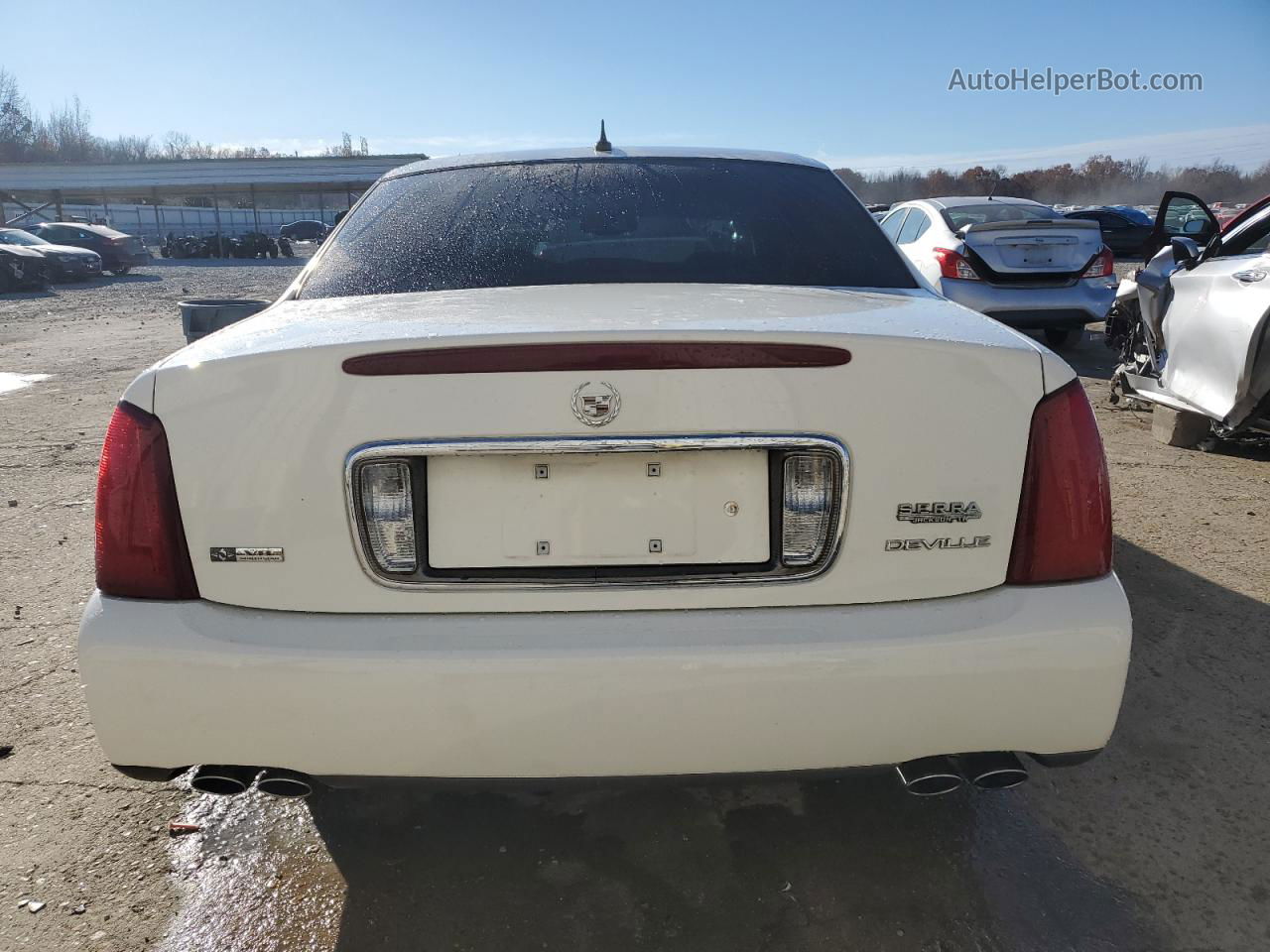 2005 Cadillac Deville  White vin: 1G6KD54Y35U230452