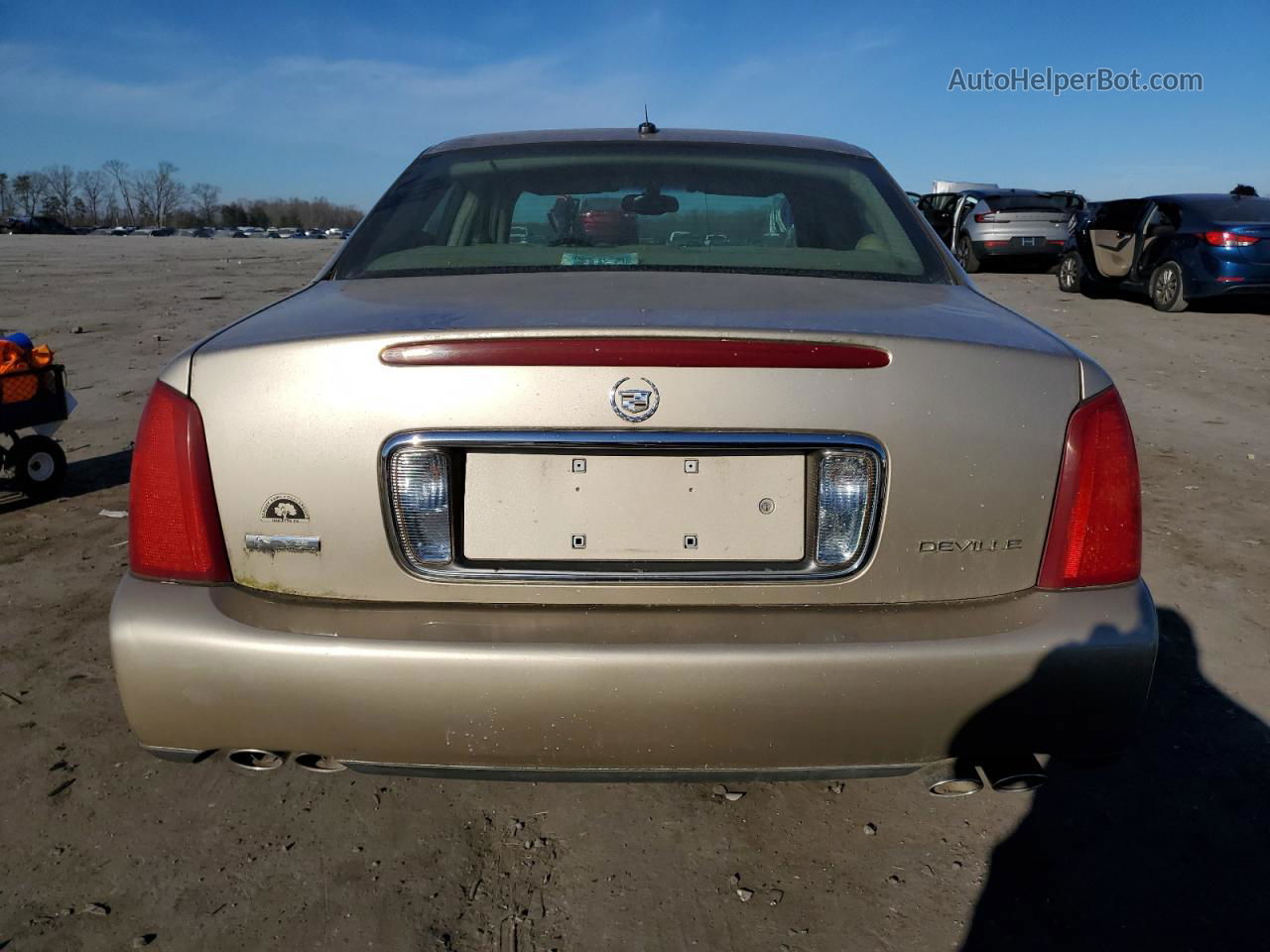 2005 Cadillac Deville  Gold vin: 1G6KD54Y55U216505