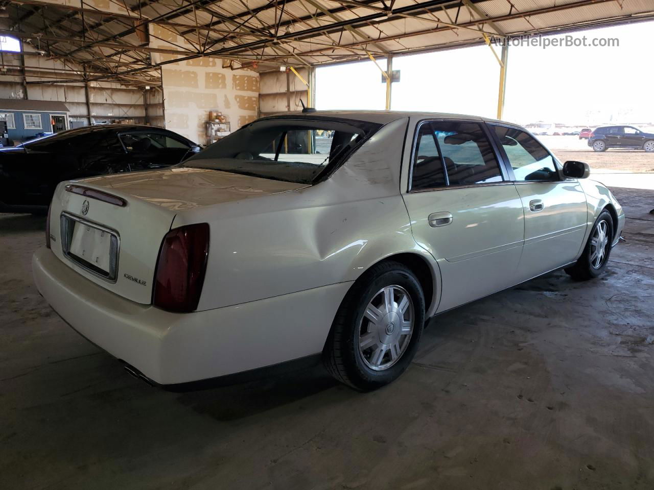 2005 Cadillac Deville  White vin: 1G6KD54Y65U121547