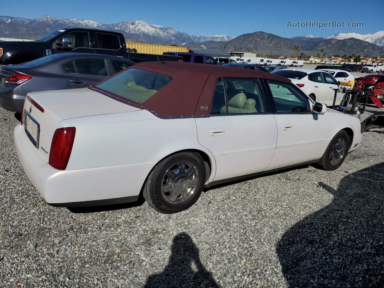 2005 Cadillac Deville  White vin: 1G6KD54Y65U145606