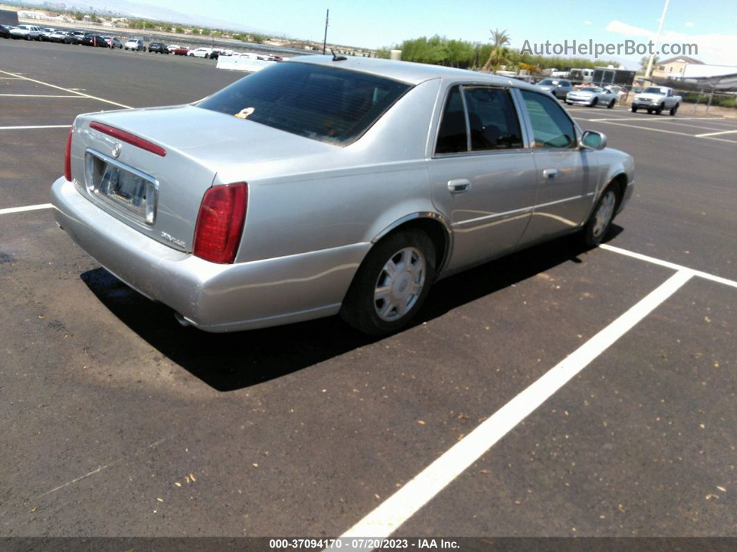 2005 Cadillac Deville   Серебряный vin: 1G6KD54Y75U248985