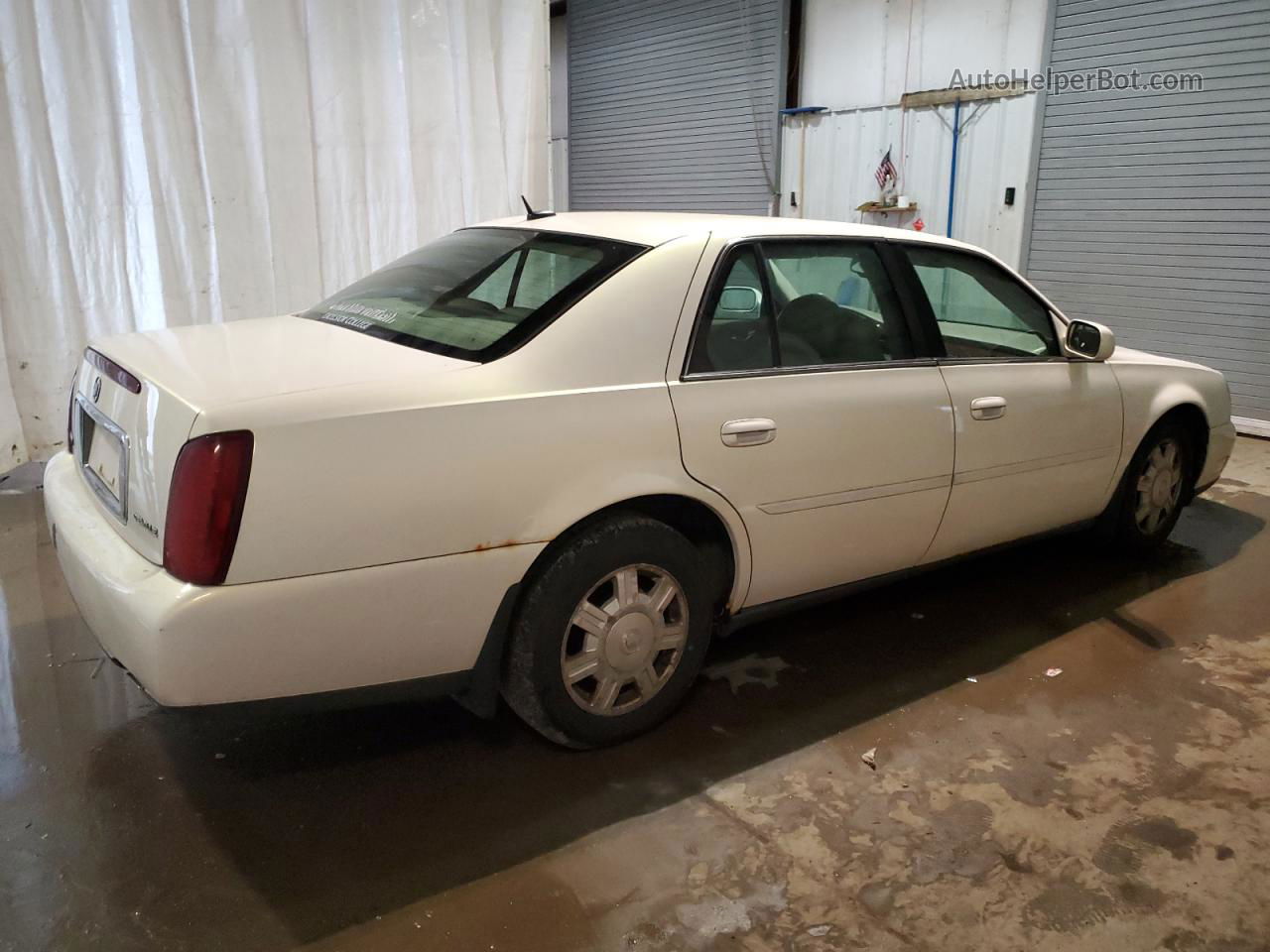 2005 Cadillac Deville  White vin: 1G6KD54Y85U257775