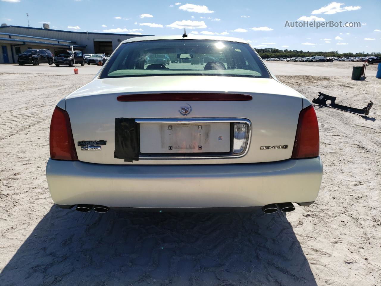 2005 Cadillac Deville  Silver vin: 1G6KD54Y95U230844