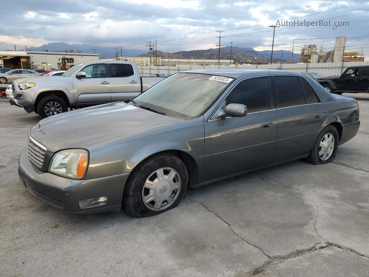 2005 Cadillac Deville  Gray vin: 1G6KD54YX5U259267