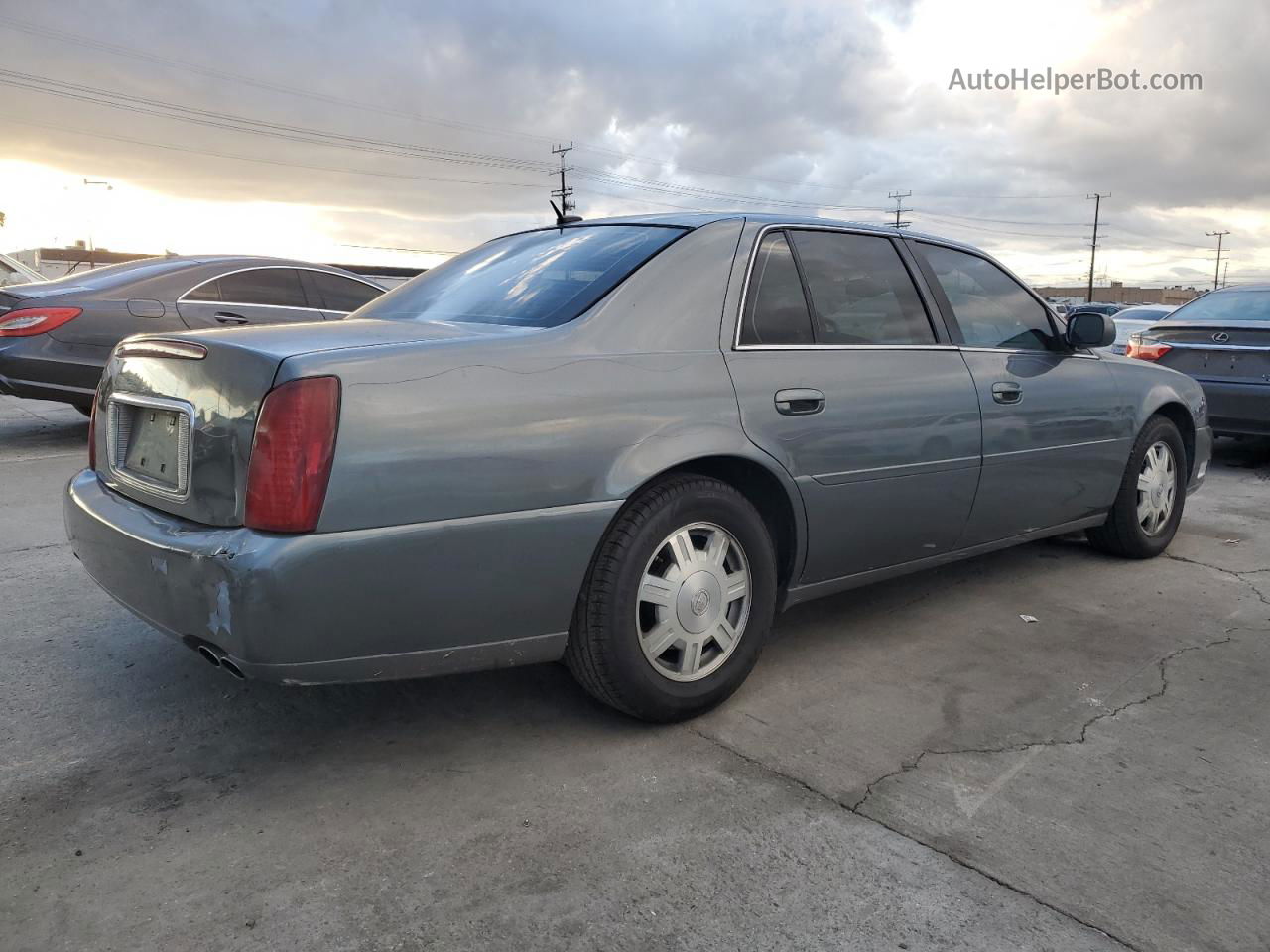 2005 Cadillac Deville  Gray vin: 1G6KD54YX5U259267