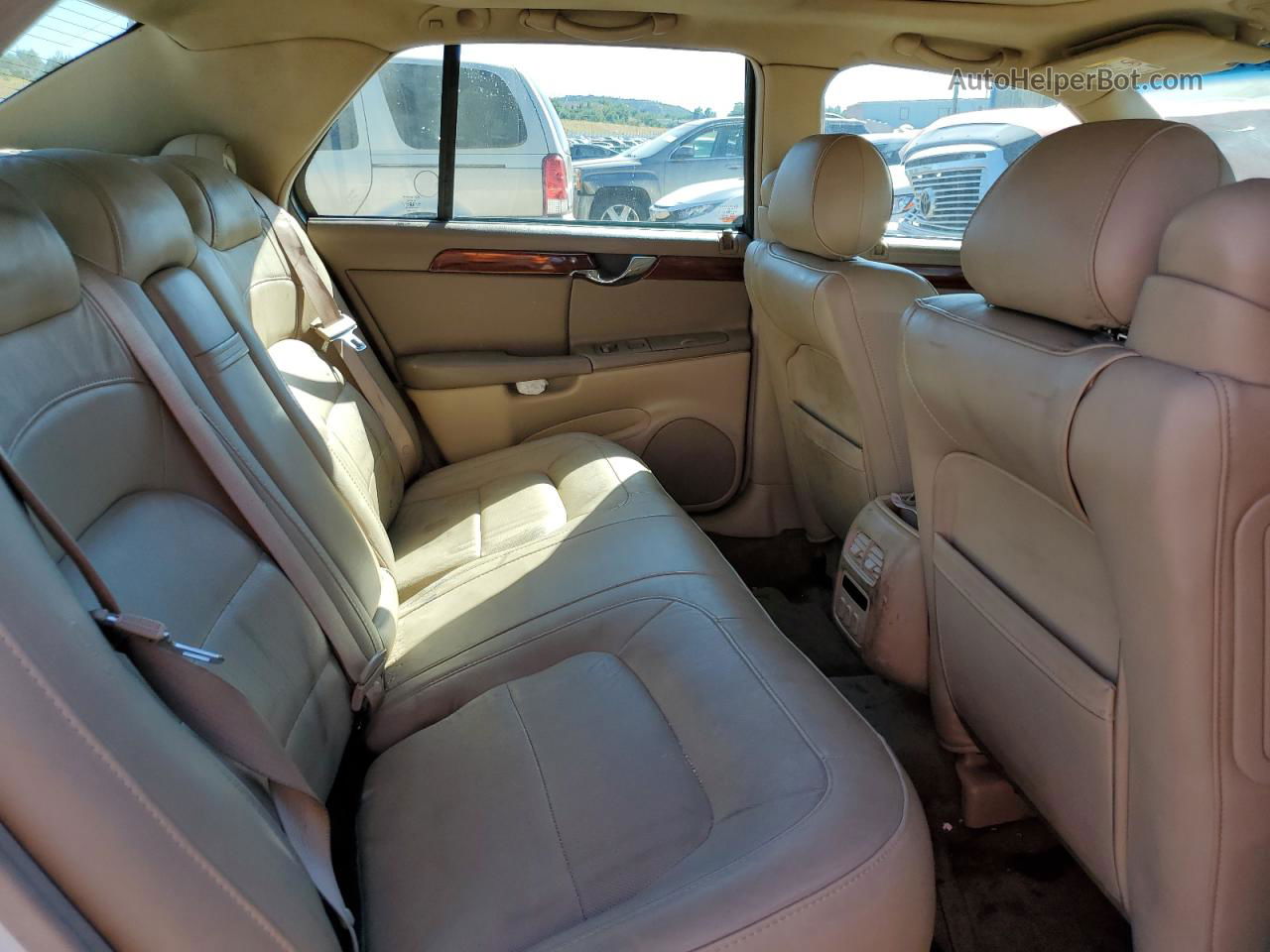 2005 Cadillac Deville  White vin: 1G6KD57Y95U184721