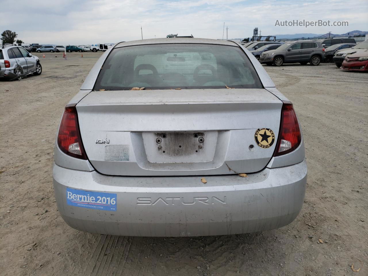 2003 Saturn Ion Level 1 Silver vin: 1G8AG52F73Z101187