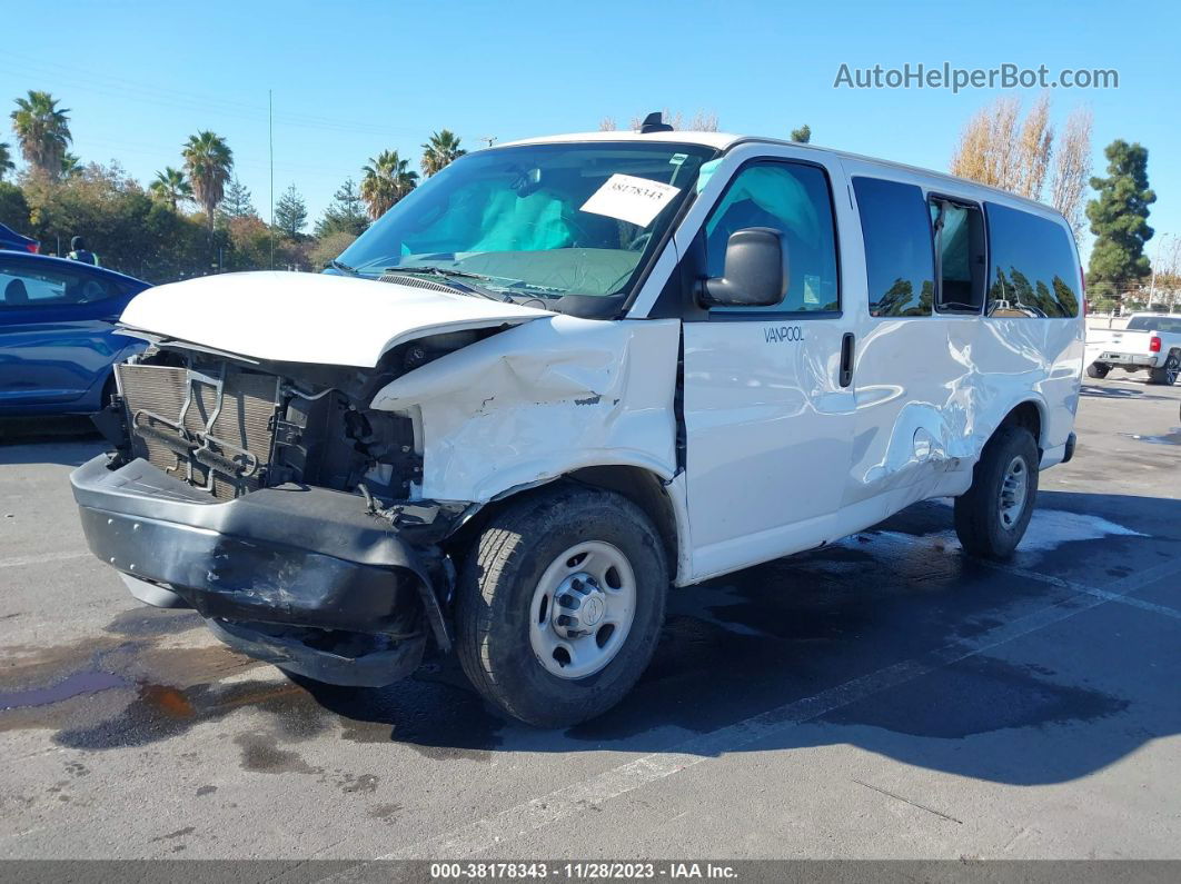 2017 Chevrolet Express 3500 Ls White vin: 1GAZGLFG8H1313871