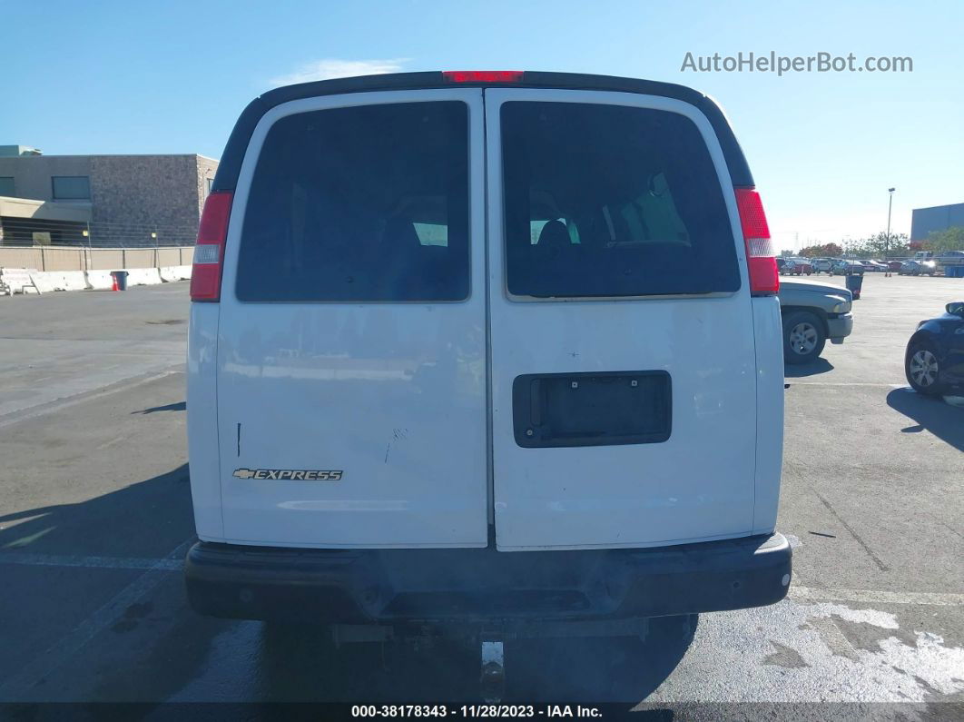 2017 Chevrolet Express 3500 Ls White vin: 1GAZGLFG8H1313871