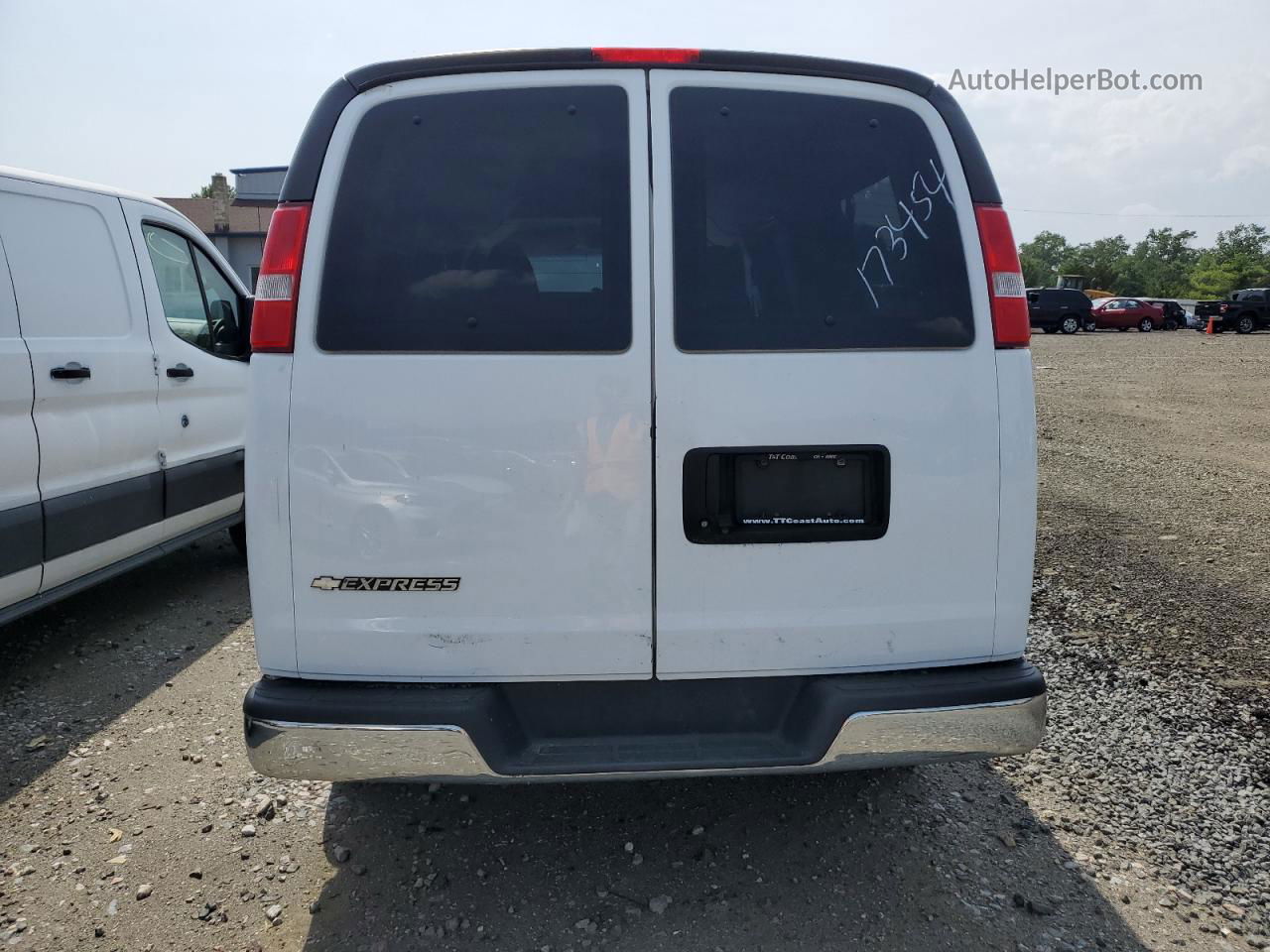 2017 Chevrolet Express G3500 Lt White vin: 1GAZGMFF6H1227326