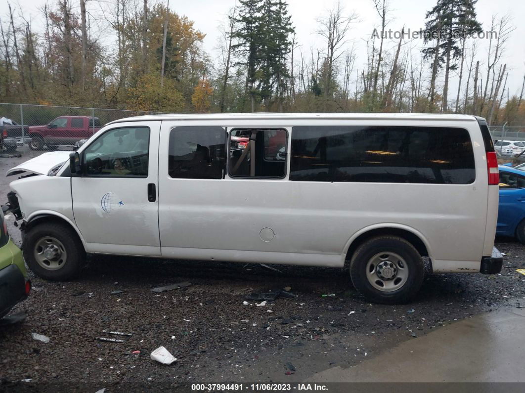 2017 Chevrolet Express 3500 Ls White vin: 1GAZGNFF7H1130903