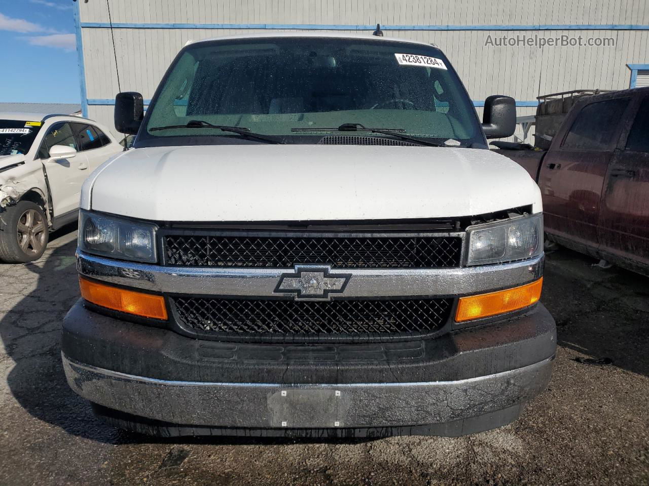 2017 Chevrolet Express G3500 Lt White vin: 1GAZGPFG3H1111415