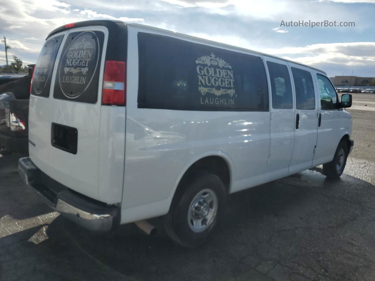 2017 Chevrolet Express G3500 Lt White vin: 1GAZGPFG3H1111415