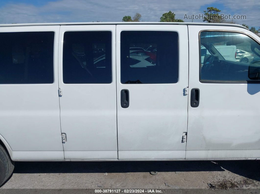 2017 Chevrolet Express 3500 Lt White vin: 1GAZGPFG6H1169826