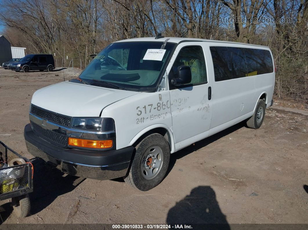 2017 Chevrolet Express 3500 Lt White vin: 1GAZGPFG6H1339845