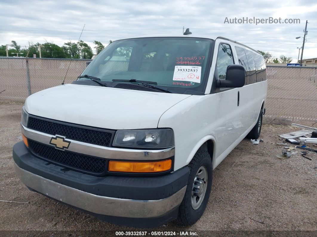 2017 Chevrolet Express 3500 Lt White vin: 1GAZGPFG8H1170525