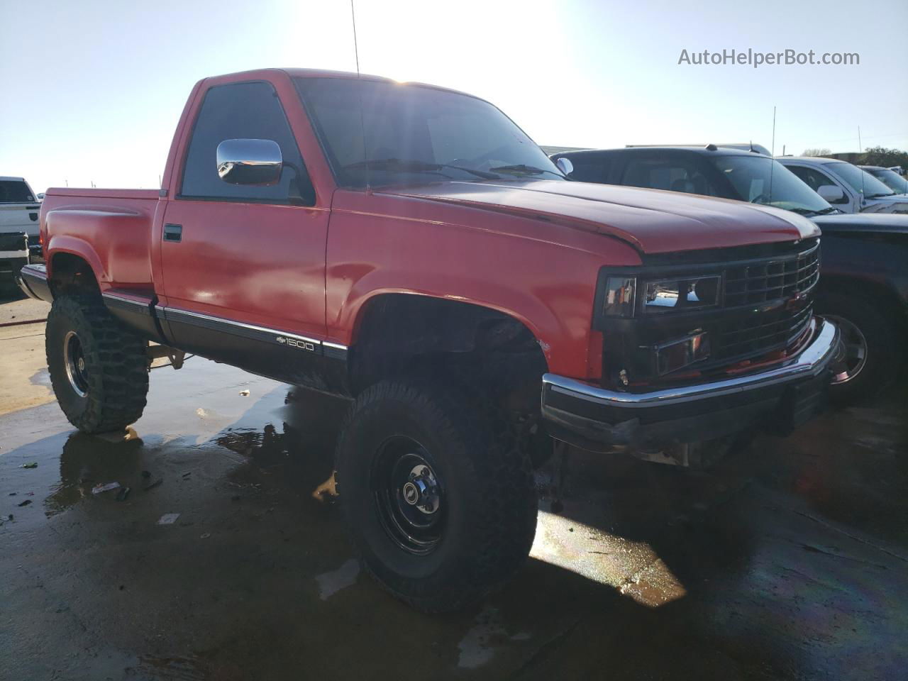 1993 Chevrolet Gmt-400 C1500 Red vin: 1GBDC14K8PZ119922