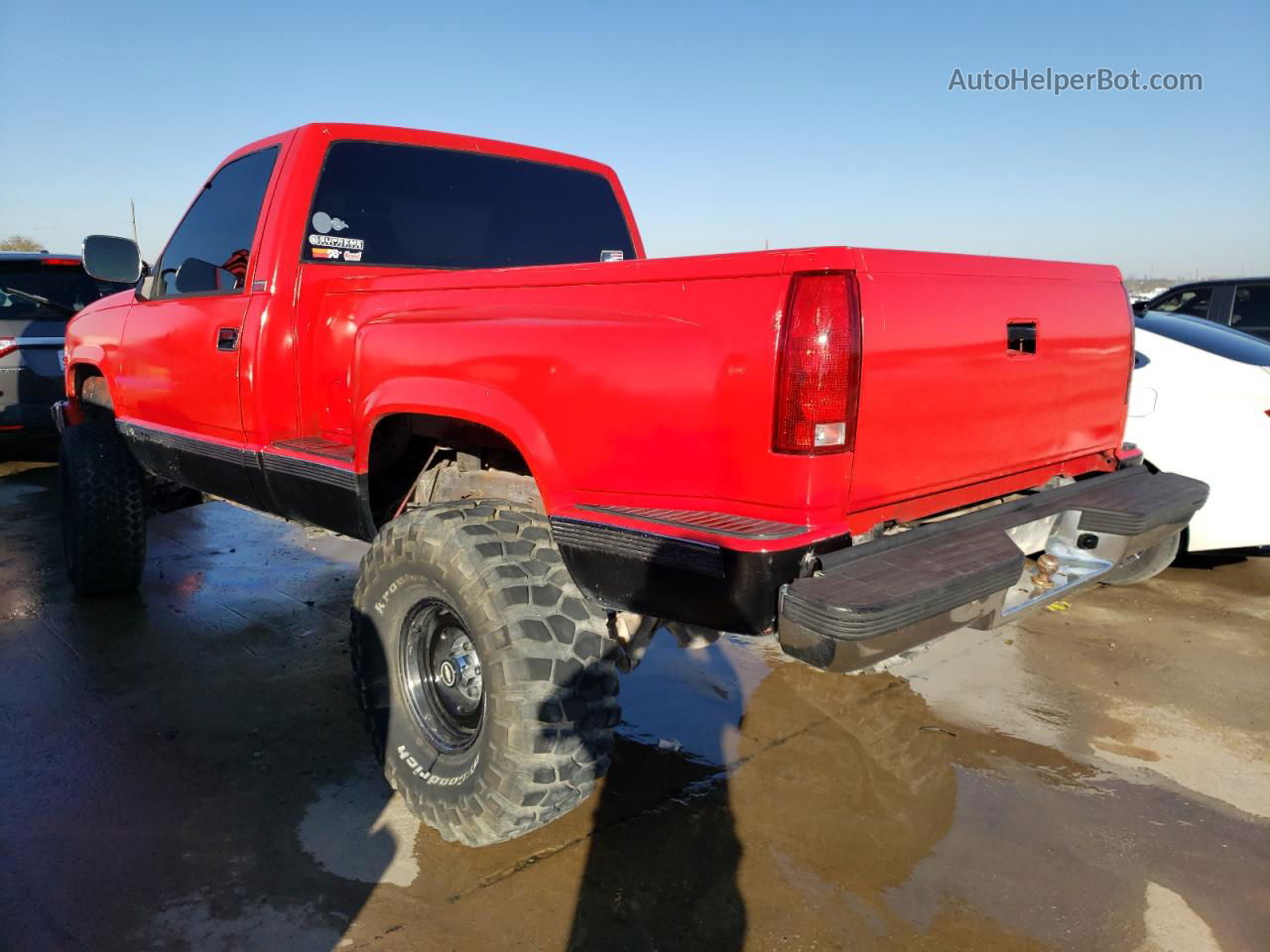 1993 Chevrolet Gmt-400 C1500 Red vin: 1GBDC14K8PZ119922