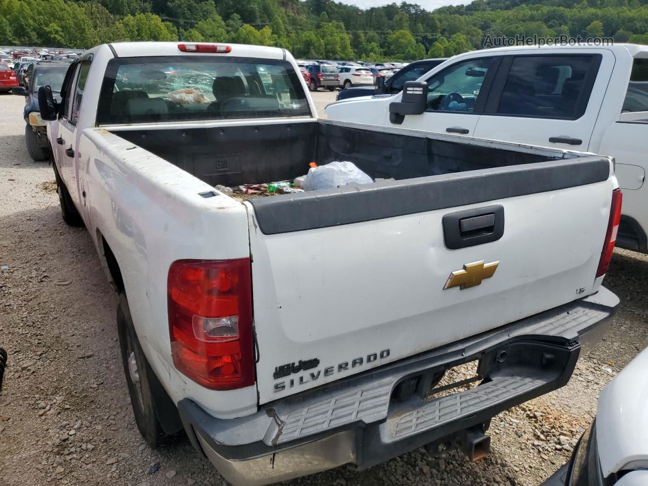 2013 Chevrolet Silverado C2500 Heavy Duty White vin: 1GC1CVC89DF195500