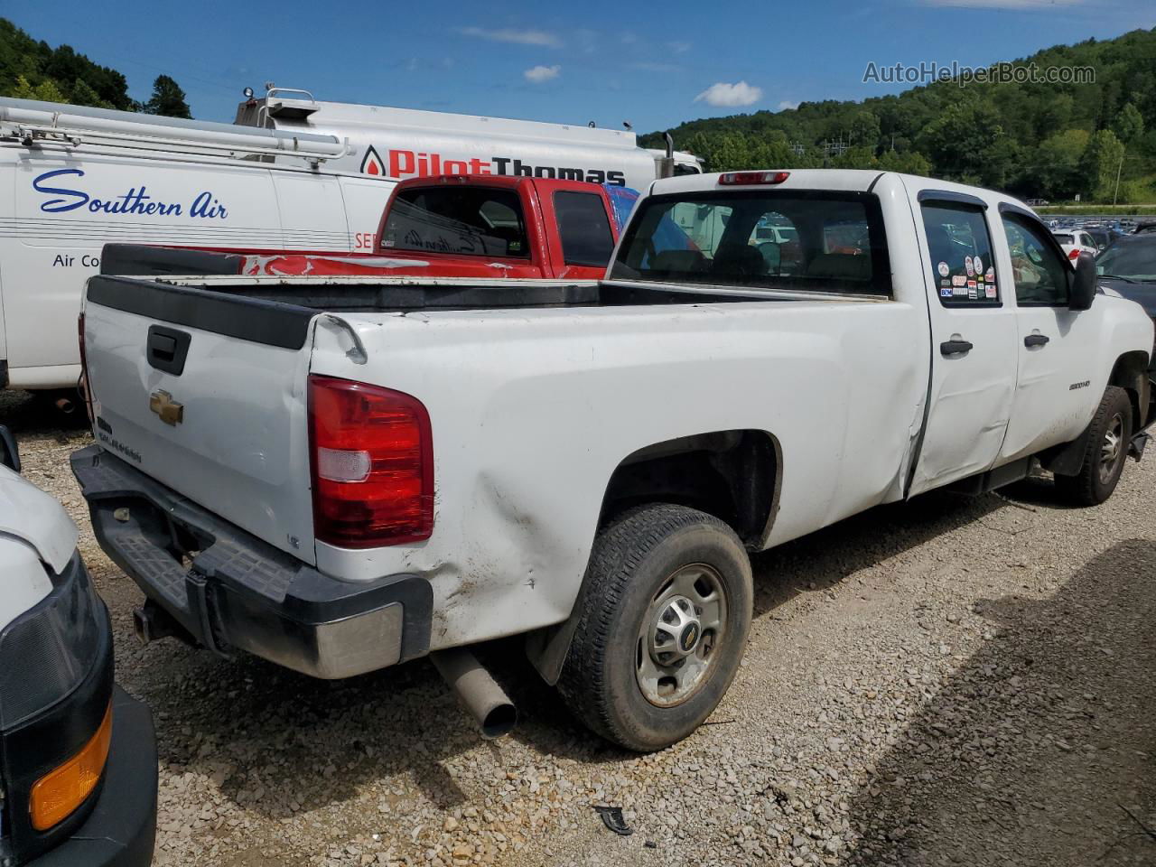 2013 Chevrolet Silverado C2500 Heavy Duty White vin: 1GC1CVC89DF195500