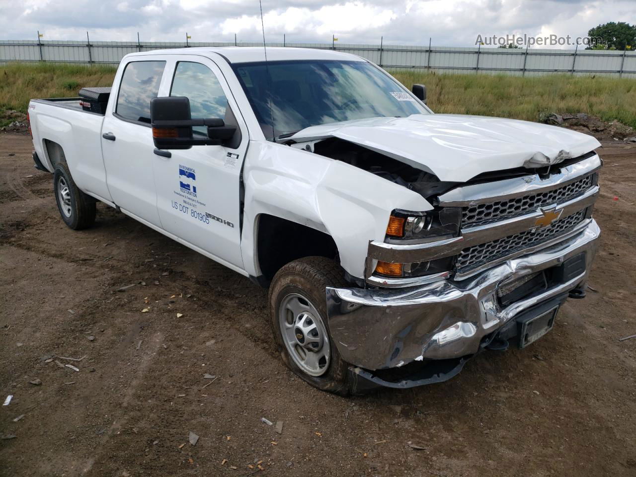 2019 Chevrolet Silverado K2500 Heavy Duty White vin: 1GC1KREG7KF121973