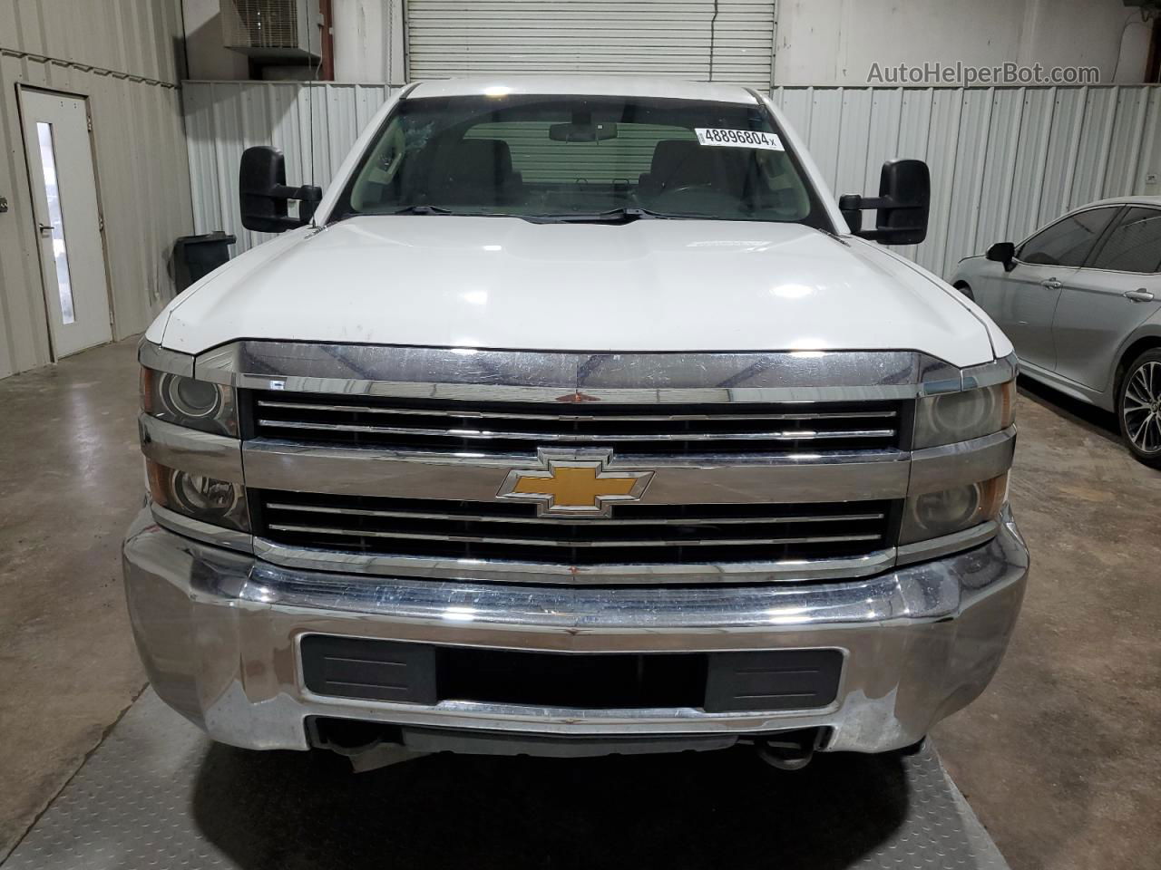 2016 Chevrolet Silverado K2500 Heavy Duty White vin: 1GC1KUE87GF147606