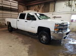 2018 Chevrolet Silverado K2500 Heavy Duty White vin: 1GC1KUEY9JF136887