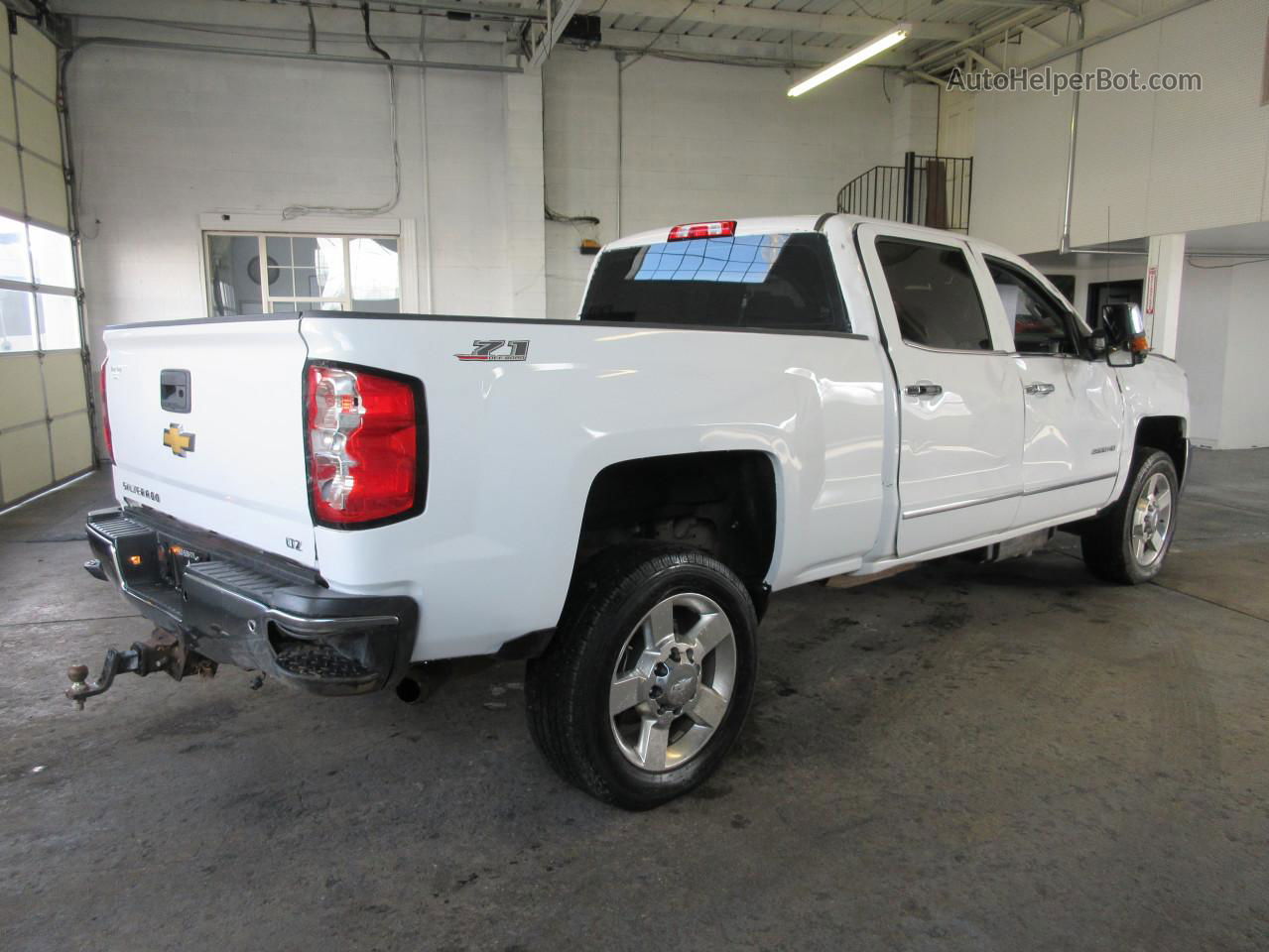 2016 Chevrolet Silverado K2500 Heavy Duty Ltz White vin: 1GC1KWE82GF308083