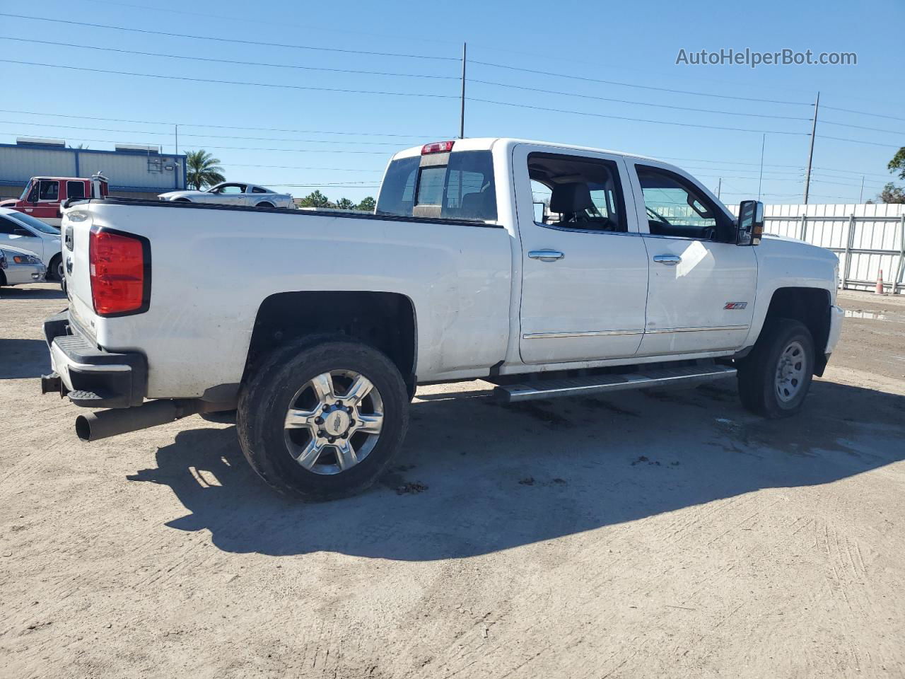 2018 Chevrolet Silverado K2500 Heavy Duty Ltz White vin: 1GC1KWEY0JF156019