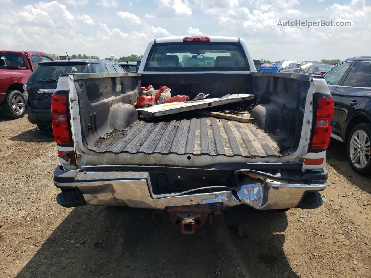 2015 Chevrolet Silverado K2500 Heavy Duty White vin: 1GC2KUEG4FZ108285