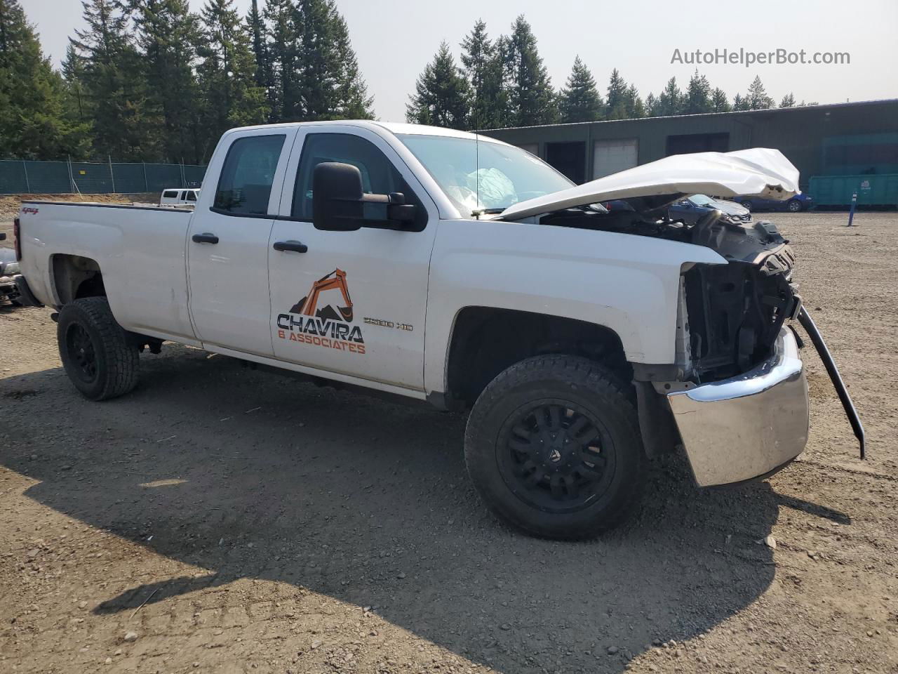 2015 Chevrolet Silverado K2500 Heavy Duty White vin: 1GC2KUEG7FZ138753