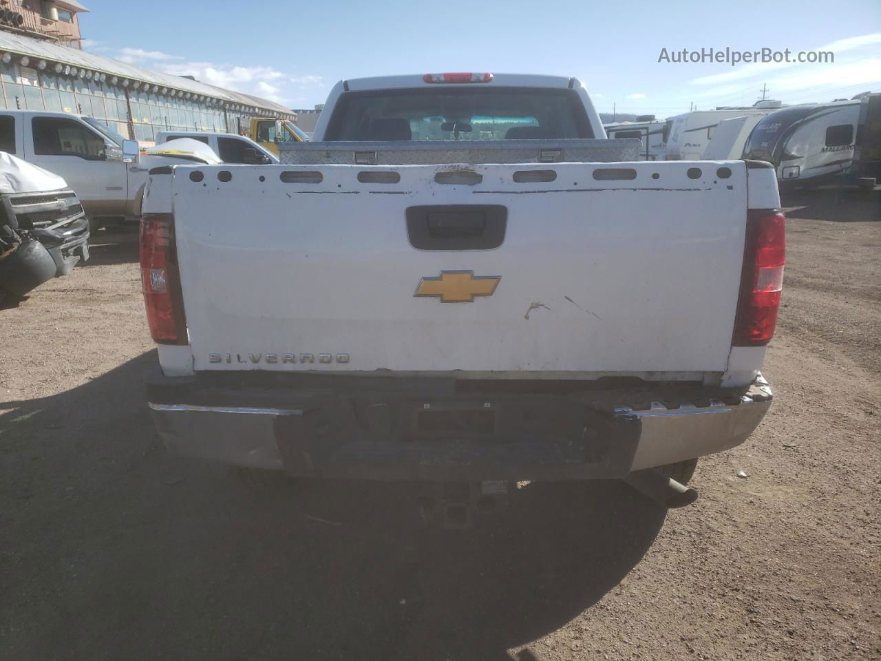 2013 Chevrolet Silverado K2500 Heavy Duty White vin: 1GC2KVCG7DZ401202