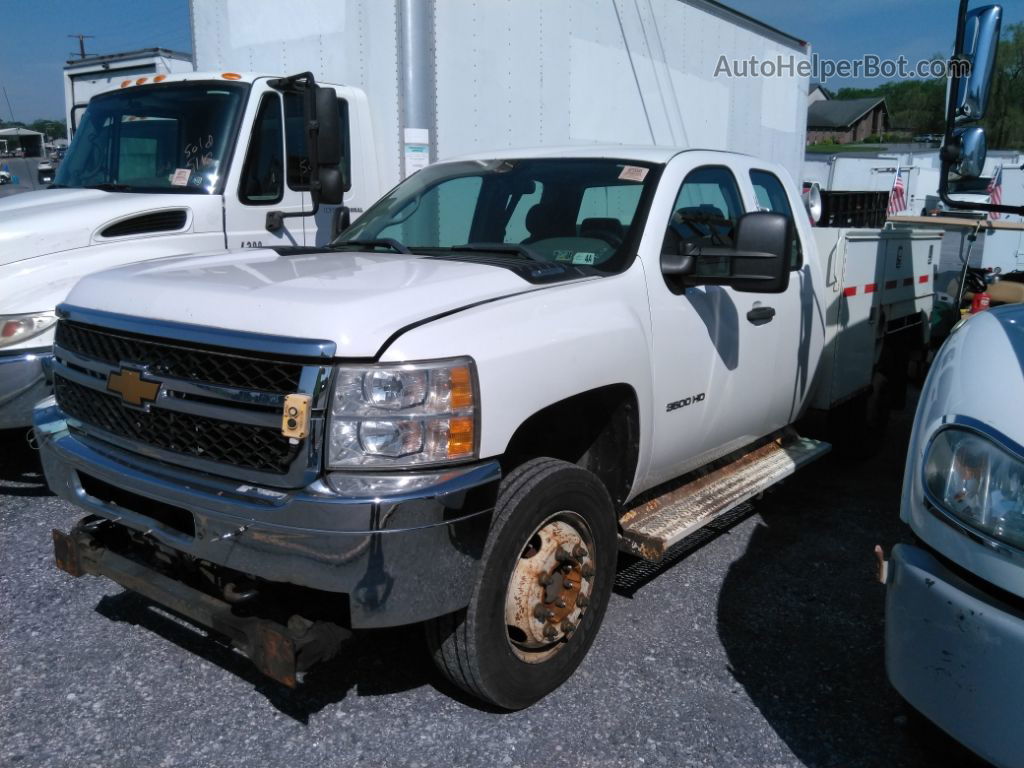 2013 Chevrolet Silverado 3500hd Work Truck White vin: 1GC2KZCG2DZ339151