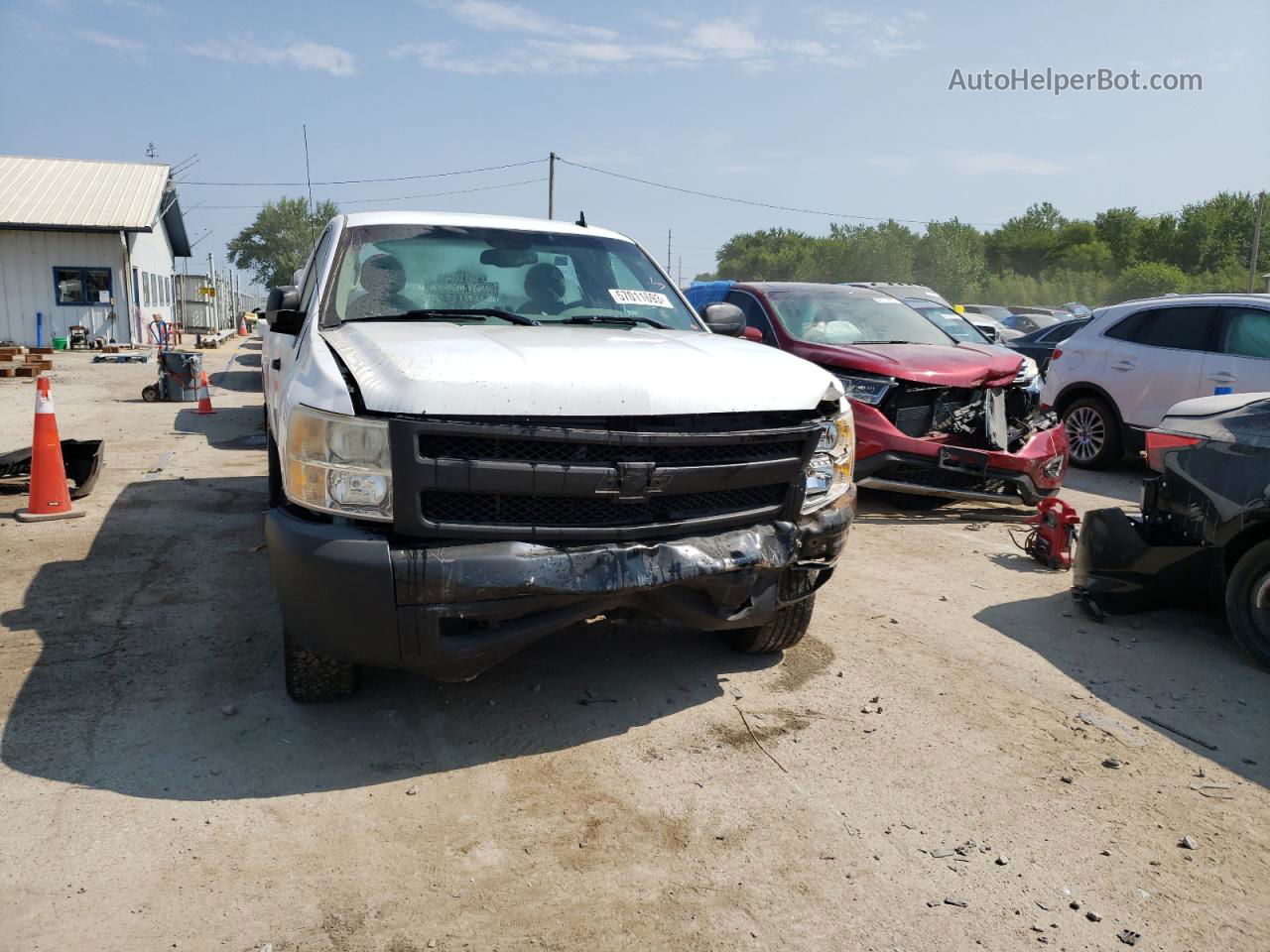 2008 Chevrolet Silverado C1500 White vin: 1GCEC14X18Z163127