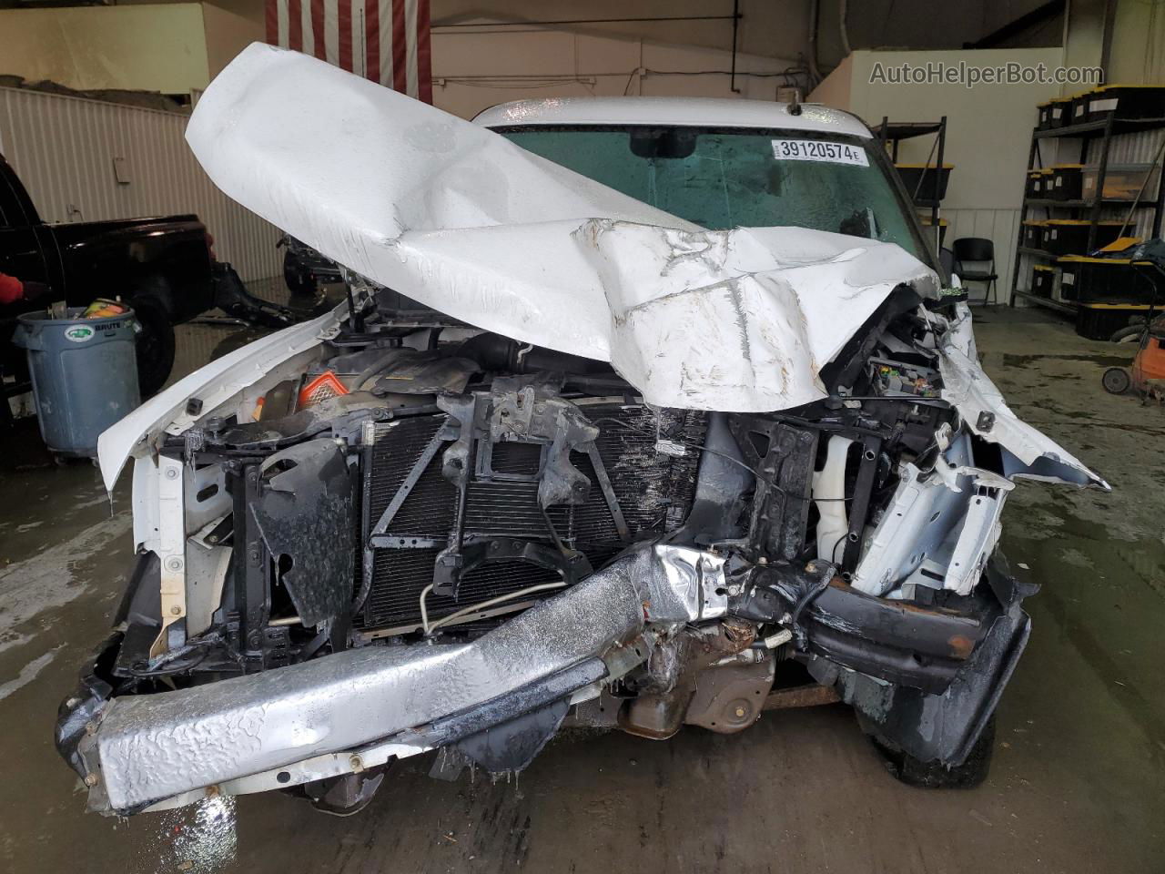 2008 Chevrolet Silverado C1500 White vin: 1GCEC14X18Z285616