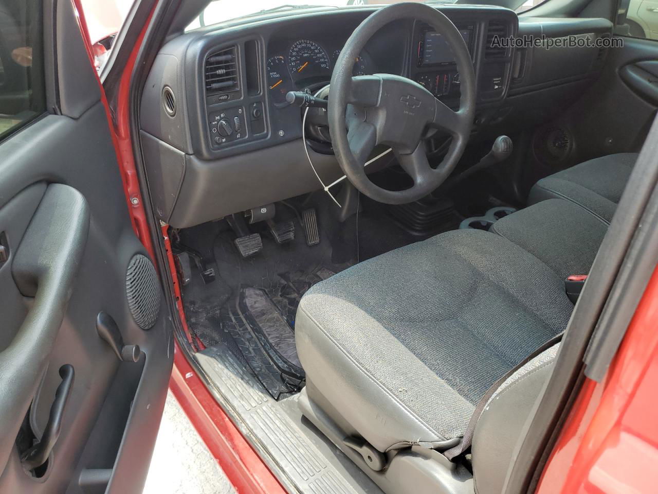 2003 Chevrolet Silverado C1500 Red vin: 1GCEC14X43Z101424