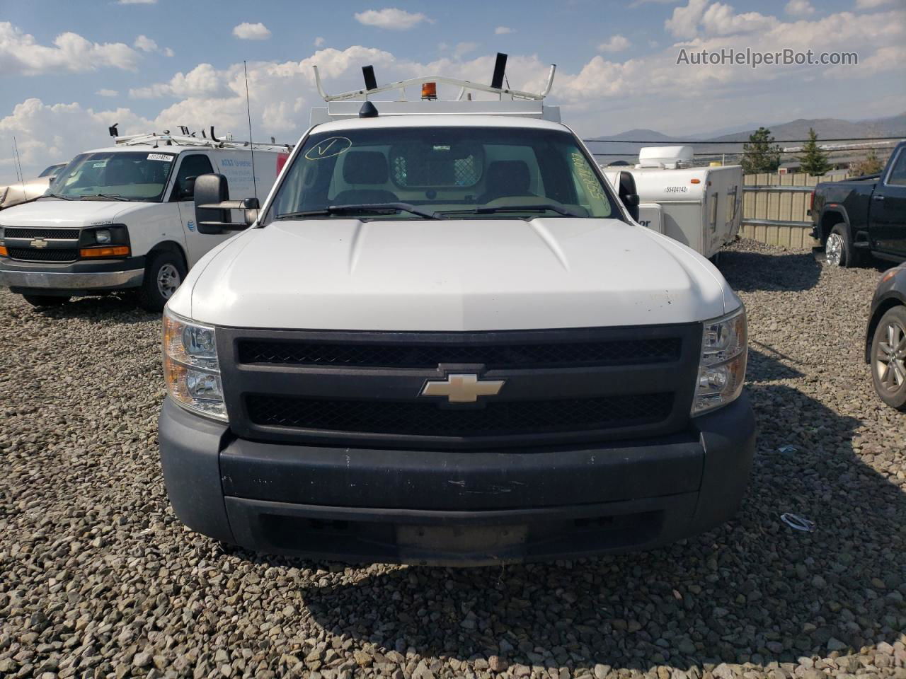 2008 Chevrolet Silverado C1500 White vin: 1GCEC14X48Z139713