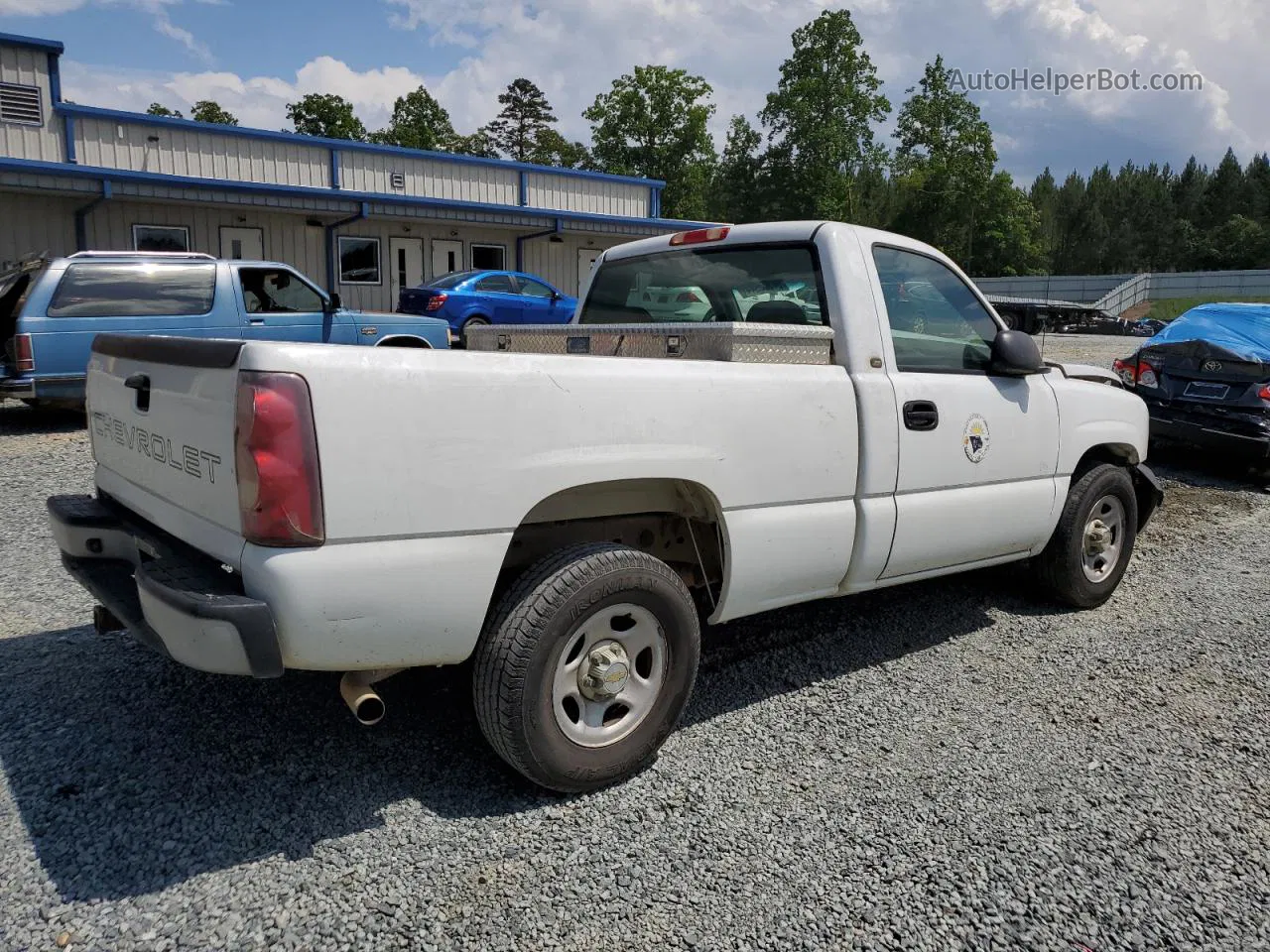 2003 Chevrolet Silverado C1500 White vin: 1GCEC14X53Z361573