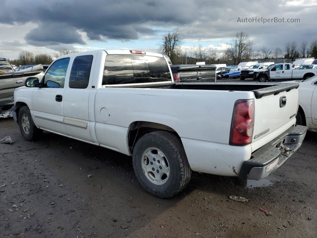 2003 Chevrolet Silverado C1500 White vin: 1GCEC19VX3Z194375