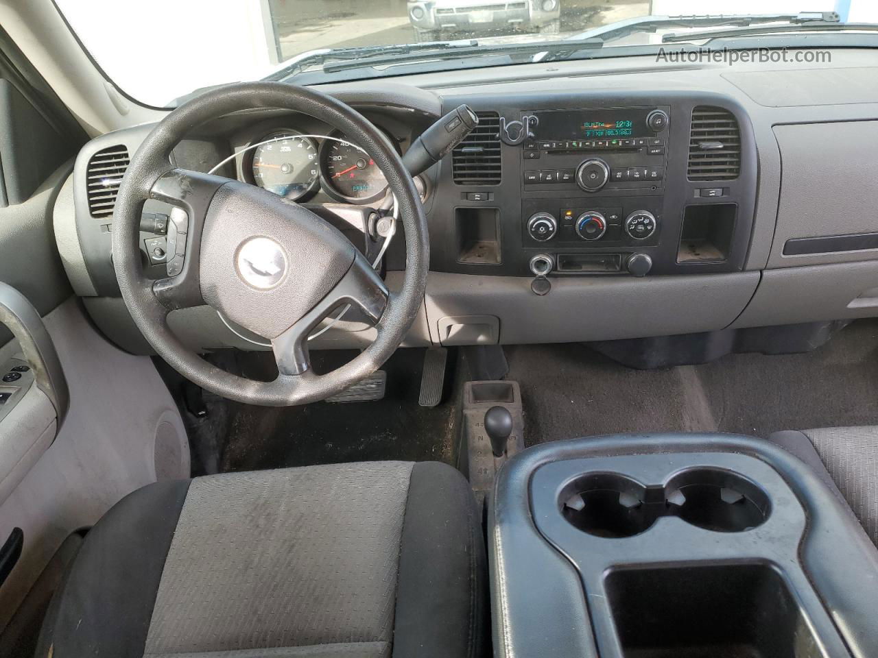 2008 Chevrolet Silverado K1500 Серебряный vin: 1GCEK19C98E183240