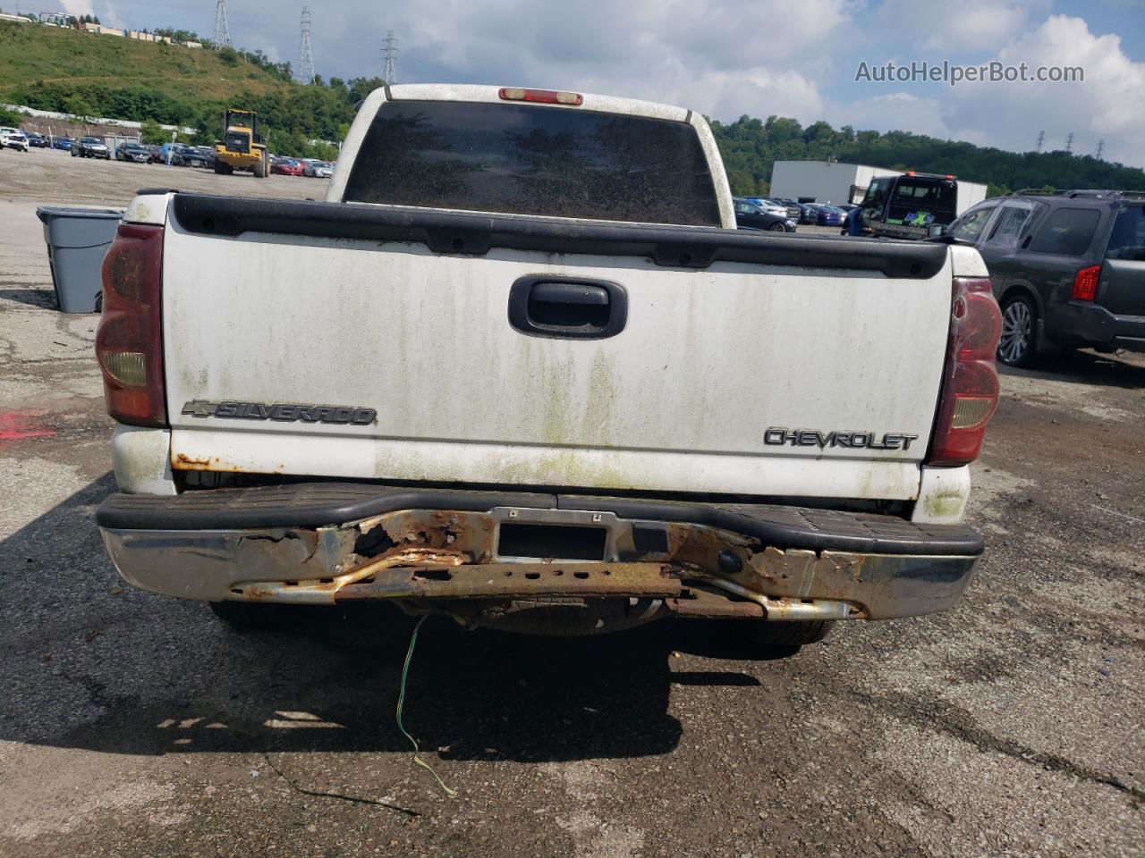 2003 Chevrolet Silverado K1500 White vin: 1GCEK19T13E284510