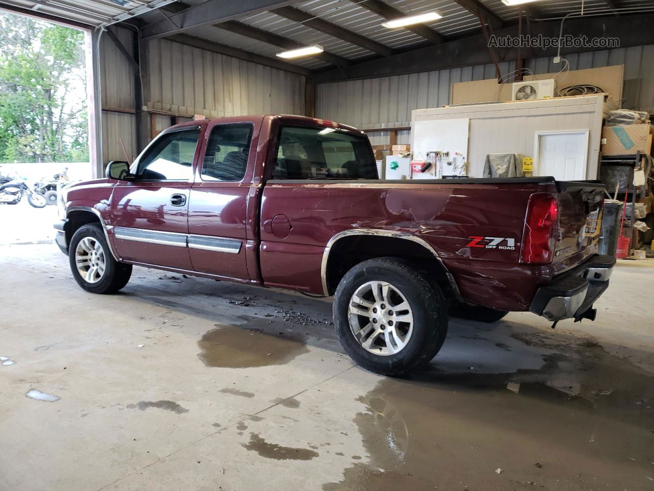 2003 Chevrolet Silverado K1500 Темно-бордовый vin: 1GCEK19T23E353205