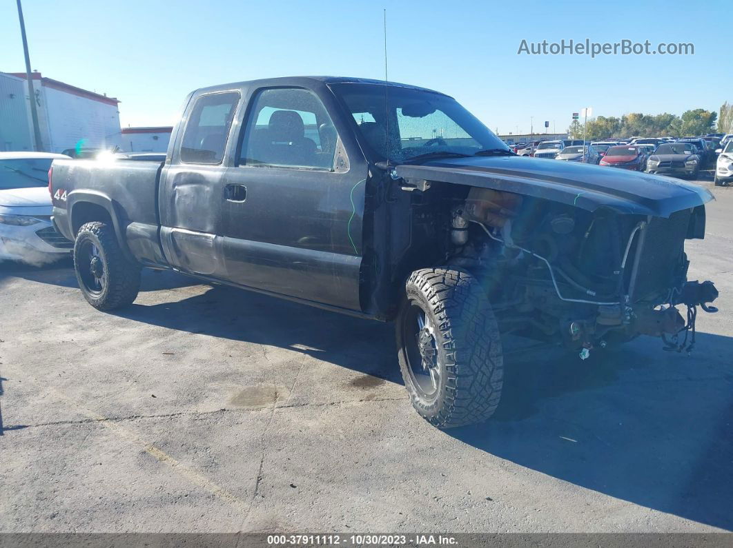 2003 Chevrolet Silverado 1500 Черный vin: 1GCEK19T63E188923