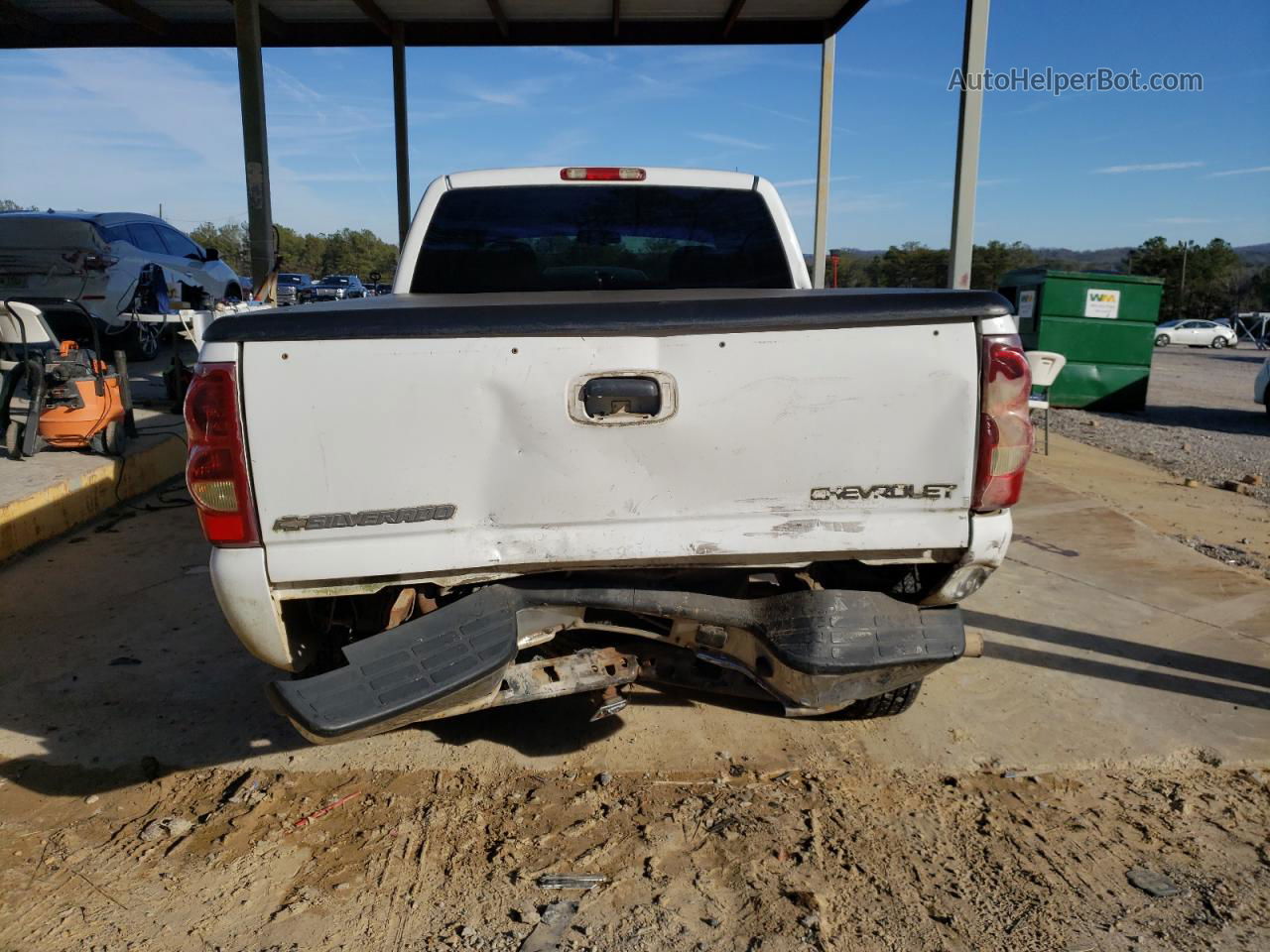 2003 Chevrolet Silverado K1500 White vin: 1GCEK19T73E302279