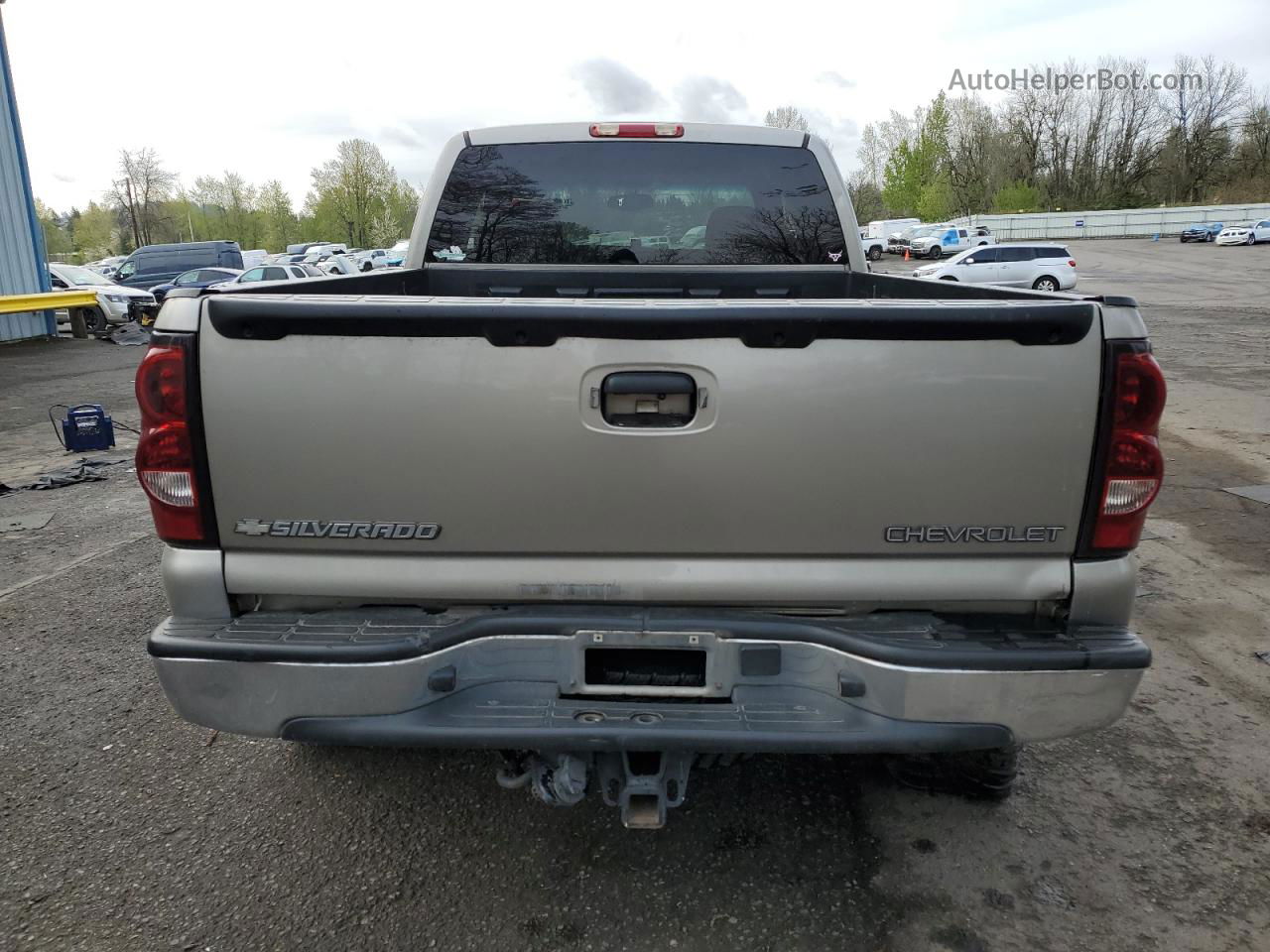 2003 Chevrolet Silverado K1500 Beige vin: 1GCEK19TX3E152023